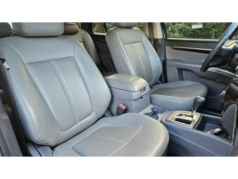 HYUNDAI - SANTA FÉ - 2011/2012 - Prata - R$ 59.900,00