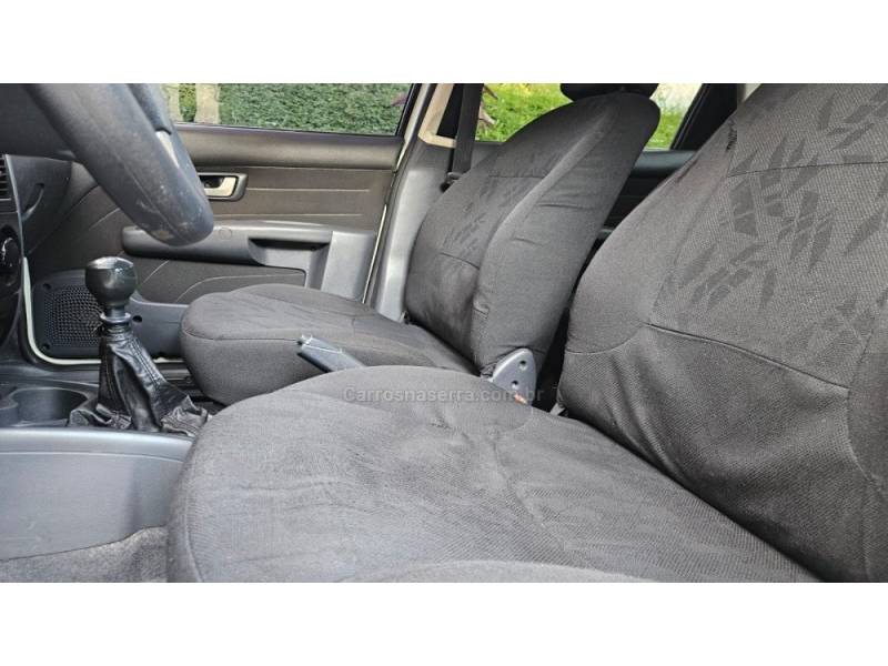 FIAT - SIENA - 2010/2010 - Branca - R$ 27.900,00