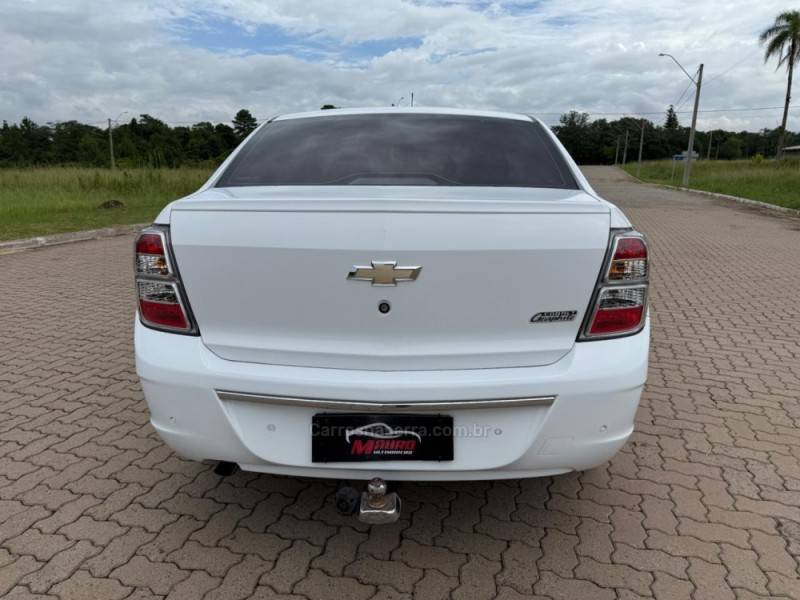 CHEVROLET - COBALT - 2015/2015 - Branca - R$ 39.900,00