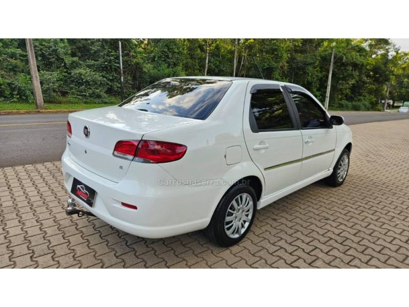 FIAT - SIENA - 2010/2010 - Branca - R$ 27.900,00