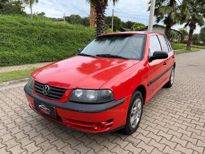 VOLKSWAGEN - GOL - 2002/2003 - Vermelha - R$ 19.900,00