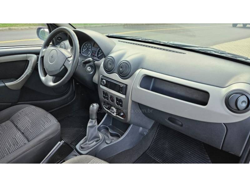RENAULT - SANDERO - 2008/2009 - Prata - R$ 27.500,00