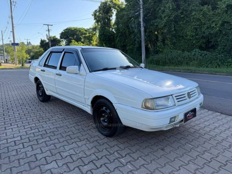 VOLKSWAGEN - SANTANA - 1995/1995 - Branca - R$ 7.500,00