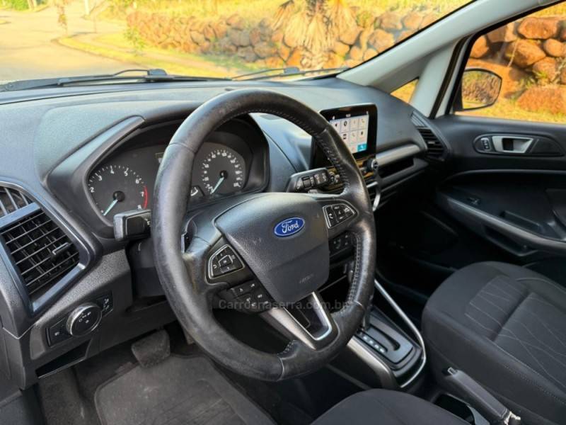 FORD - ECOSPORT - 2017/2018 - Branca - R$ 69.900,00