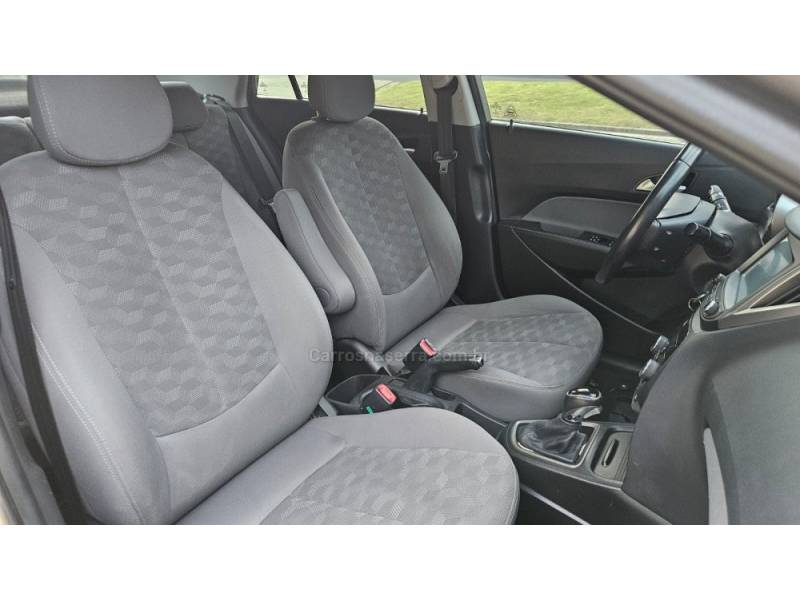 HYUNDAI - HB20S - 2016/2017 - Prata - R$ 69.900,00