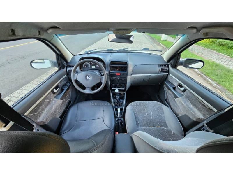 FIAT - PALIO - 2006/2007 - Branca - Sob Consulta