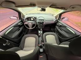 FIAT - LINEA - 2011/2012 - Prata - R$ 32.900,00