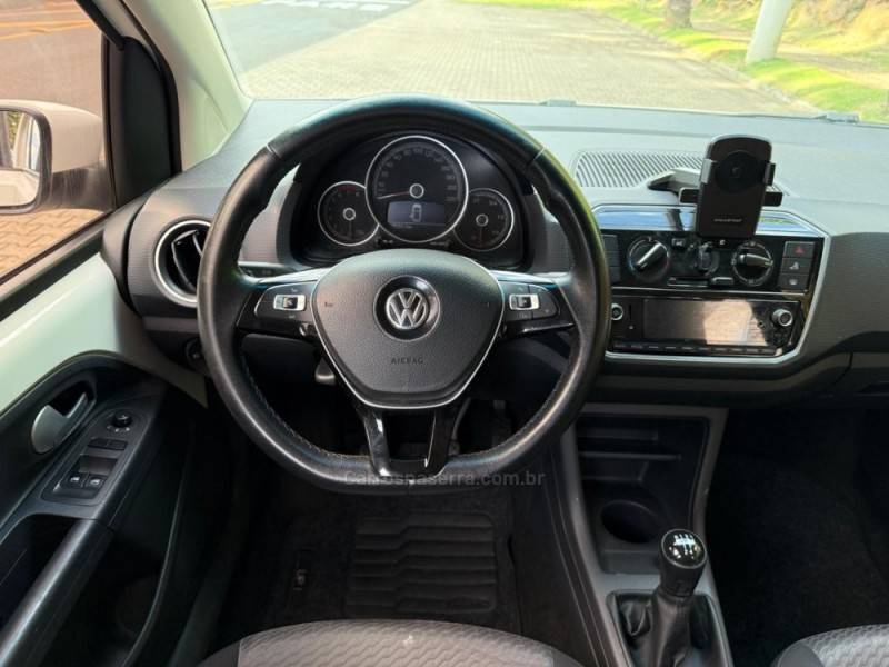VOLKSWAGEN - UP - 2019/2019 - Branca - R$ 64.900,00