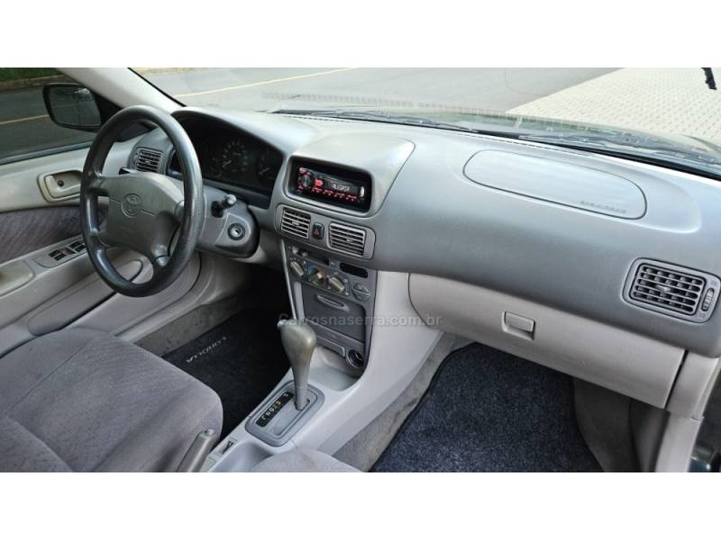 TOYOTA - COROLLA - 1999/1999 - Verde - R$ 25.900,00