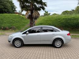 FIAT - LINEA - 2011/2012 - Prata - R$ 32.900,00