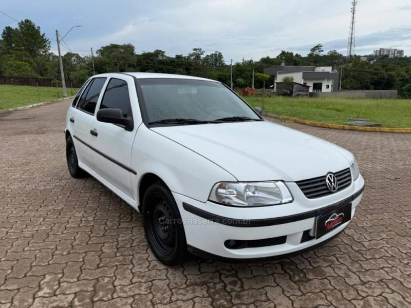 VOLKSWAGEN - GOL - 2001/2001 - Branca - R$ 22.900,00