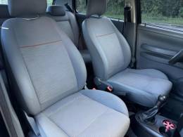 VOLKSWAGEN - FOX - 2007/2008 - Preta - R$ 30.900,00