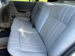 VOLKSWAGEN - SANTANA - 1995/1995 - Branca - R$ 7.500,00