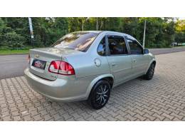 CHEVROLET - CLASSIC - 2010/2011 - Bege - R$ 25.900,00