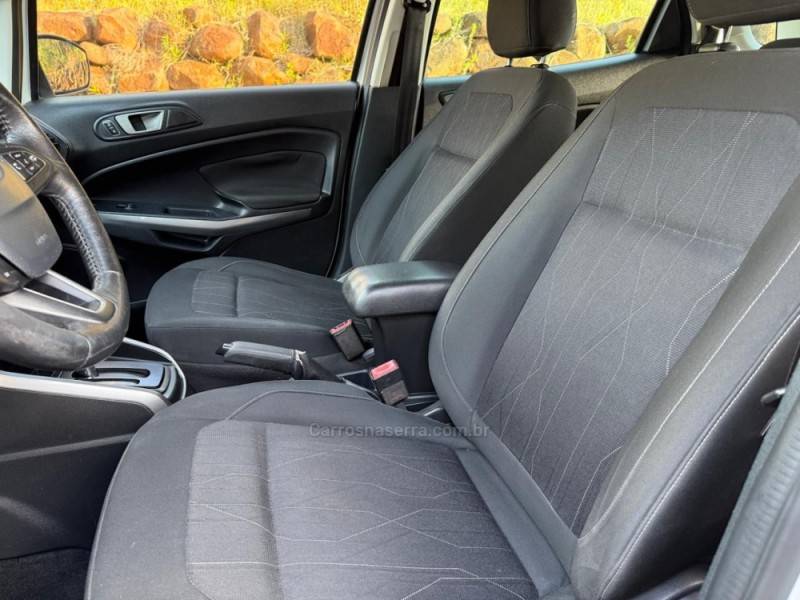 FORD - ECOSPORT - 2017/2018 - Branca - R$ 69.900,00