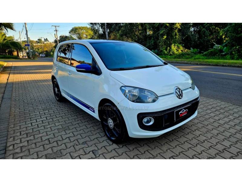 VOLKSWAGEN - UP - 2016/2017 - Branca - R$ 49.000,00