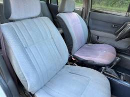 VOLKSWAGEN - SANTANA - 1995/1995 - Branca - R$ 7.500,00