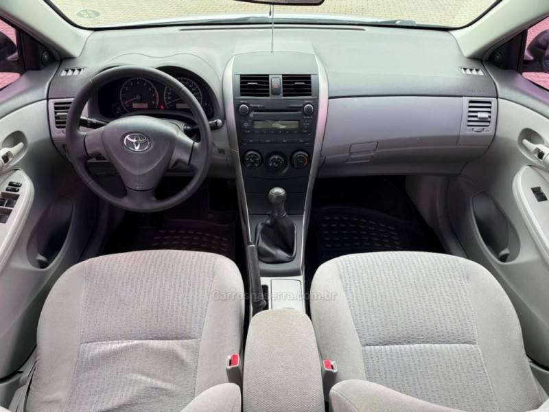 TOYOTA - COROLLA - 2009/2010 - Prata - R$ 55.900,00