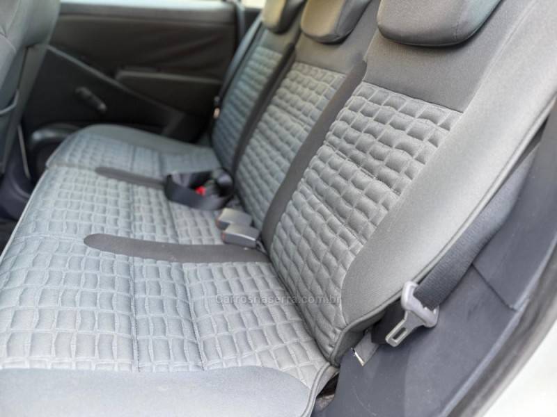 FIAT - IDEA - 2013/2013 - Branca - R$ 36.900,00