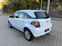 CHEVROLET - AGILE - 2010/2011 - Branca - R$ 37.900,00