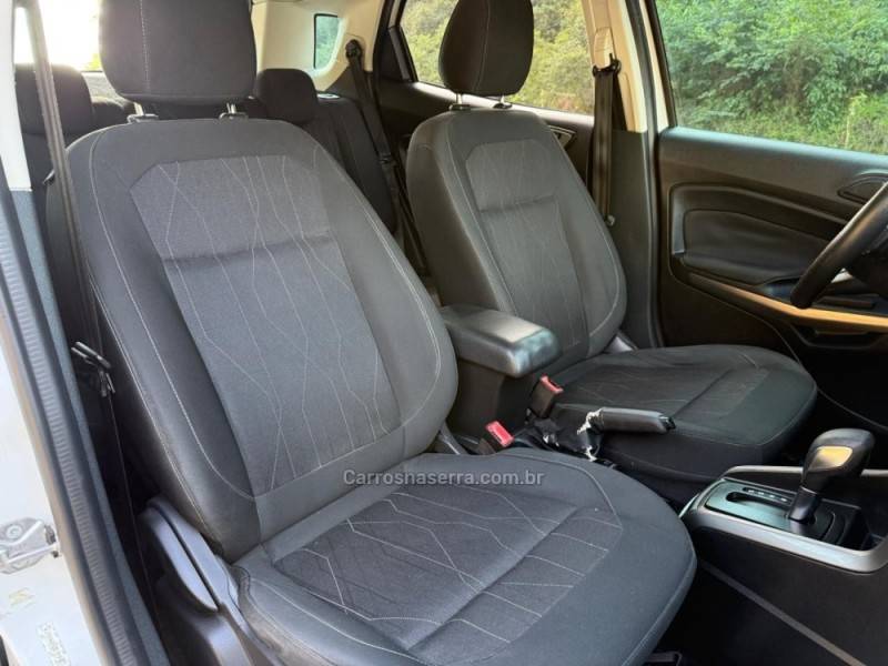 FORD - ECOSPORT - 2017/2018 - Branca - R$ 69.900,00