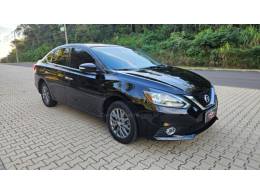 NISSAN - SENTRA - 2017/2018 - Preta - R$ 74.900,00