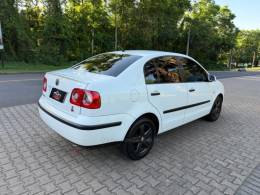 VOLKSWAGEN - POLO - 2006/2007 - Branca - R$ 32.900,00