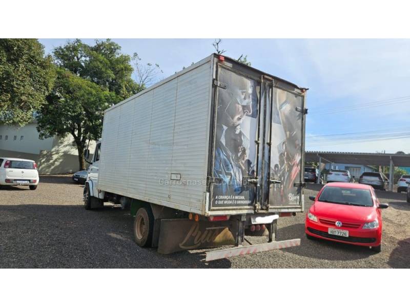 MERCEDES-BENZ - 912 - 1990/1991 - Branca - R$ 125.000,00