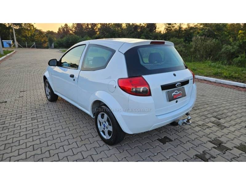 FORD - KA - 2009/2009 - Branca - R$ 20.900,00