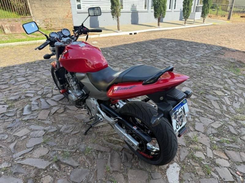 HONDA - CB 600F - 2005/2005 - Vermelha - R$ 34.900,00