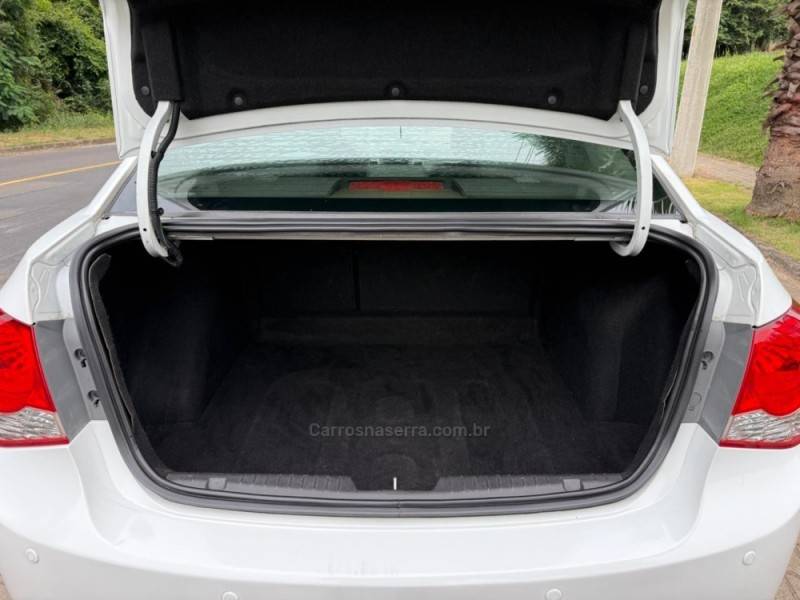 CHEVROLET - CRUZE - 2013/2014 - Branca - R$ 59.500,00