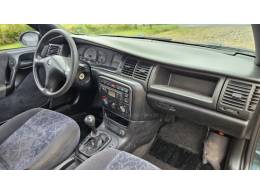 CHEVROLET - VECTRA - 1996/1997 - Verde - R$ 17.900,00