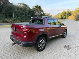 FIAT - TORO - 2016/2017 - Vermelha - R$ 97.900,00