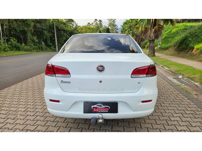 FIAT - SIENA - 2010/2010 - Branca - R$ 27.900,00