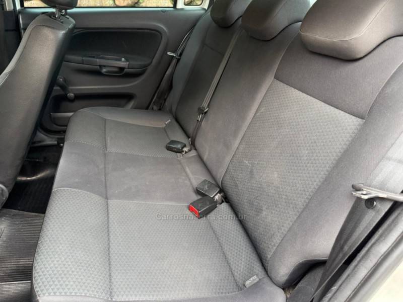 VOLKSWAGEN - VOYAGE - 2020/2021 - Branca - R$ 53.900,00