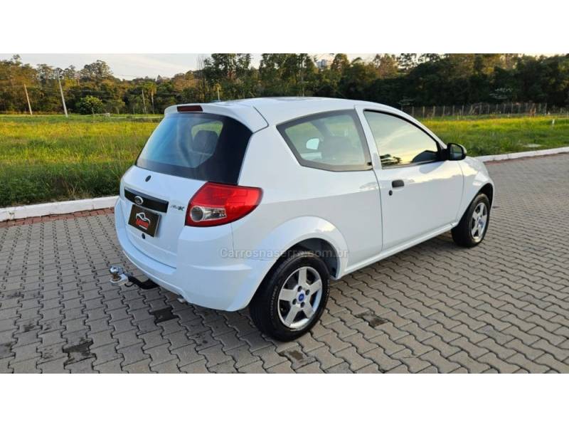 FORD - KA - 2009/2009 - Branca - R$ 20.900,00