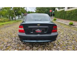 CHEVROLET - VECTRA - 1996/1997 - Verde - R$ 17.900,00