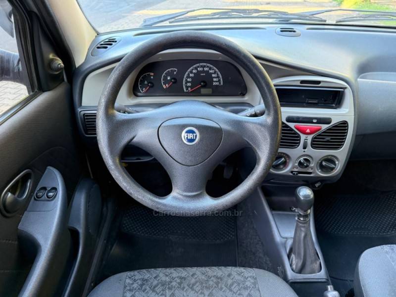 FIAT - PALIO - 2007/2007 - Prata - R$ 26.900,00