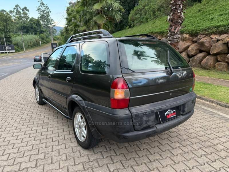 FIAT - PALIO - 2000/2000 - Cinza - R$ 12.900,00