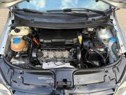 VOLKSWAGEN - FOX - 2010/2011 - Prata - R$ 25.900,00