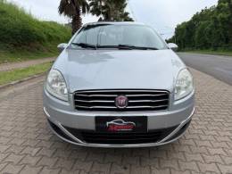 FIAT - LINEA - 2011/2012 - Prata - R$ 32.900,00