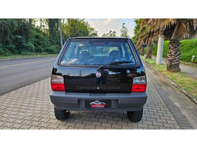 FIAT - UNO - 2013/2013 - Preta - R$ 24.900,00