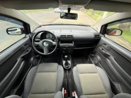 VOLKSWAGEN - FOX - 2007/2008 - Vermelha - R$ 23.900,00