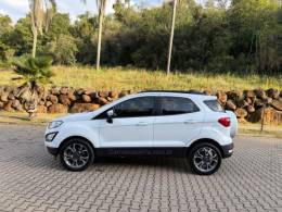FORD - ECOSPORT - 2017/2018 - Branca - R$ 69.900,00