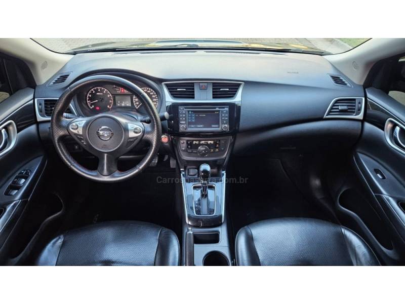 NISSAN - SENTRA - 2017/2018 - Preta - R$ 74.900,00