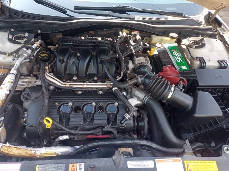 FORD - FUSION - 2010/2010 - Prata - R$ 43.900,00