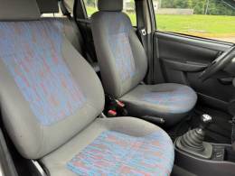 CHEVROLET - CELTA - 2010/2011 - Prata - R$ 28.900,00