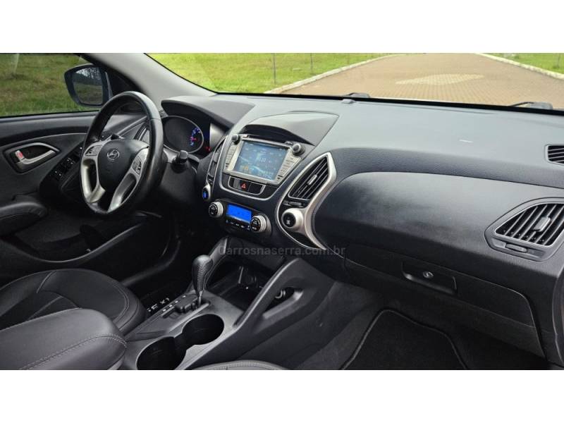 HYUNDAI - IX35 - 2011/2012 - Prata - R$ 64.900,00