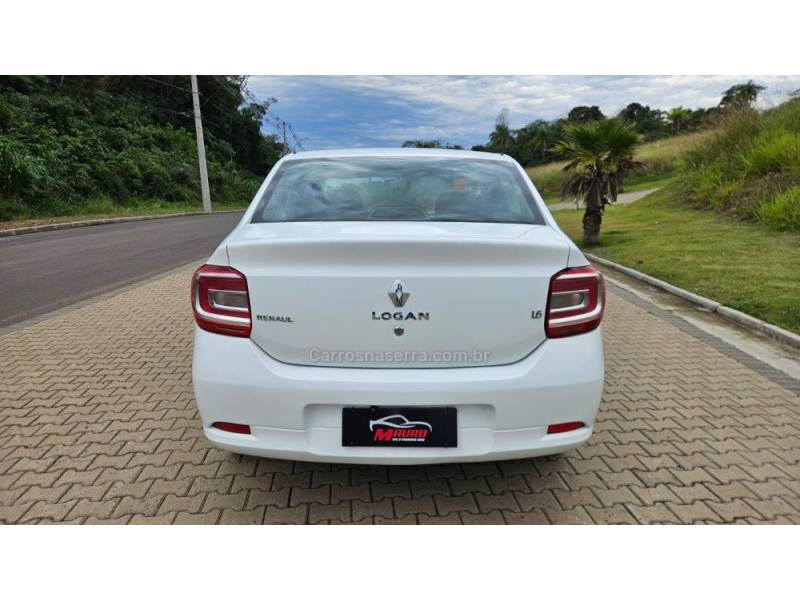 RENAULT - LOGAN - 2017/2018 - Branca - R$ 45.900,00