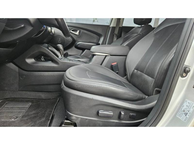 HYUNDAI - IX35 - 2011/2012 - Prata - R$ 64.900,00